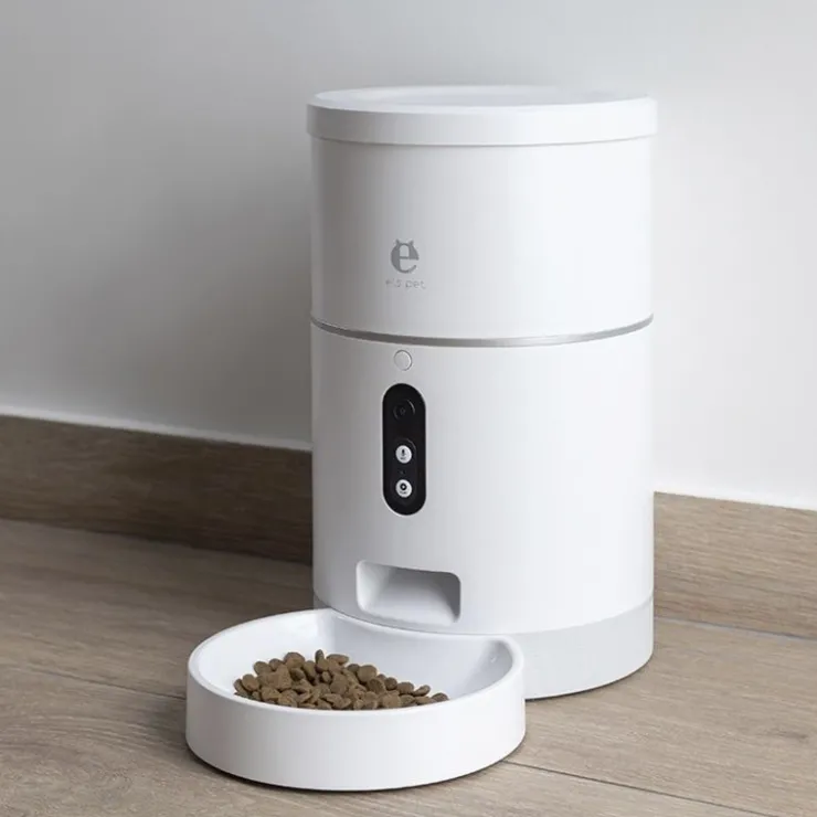 Qhalitech Comedero Automático con Cámara y Visión Nocturna